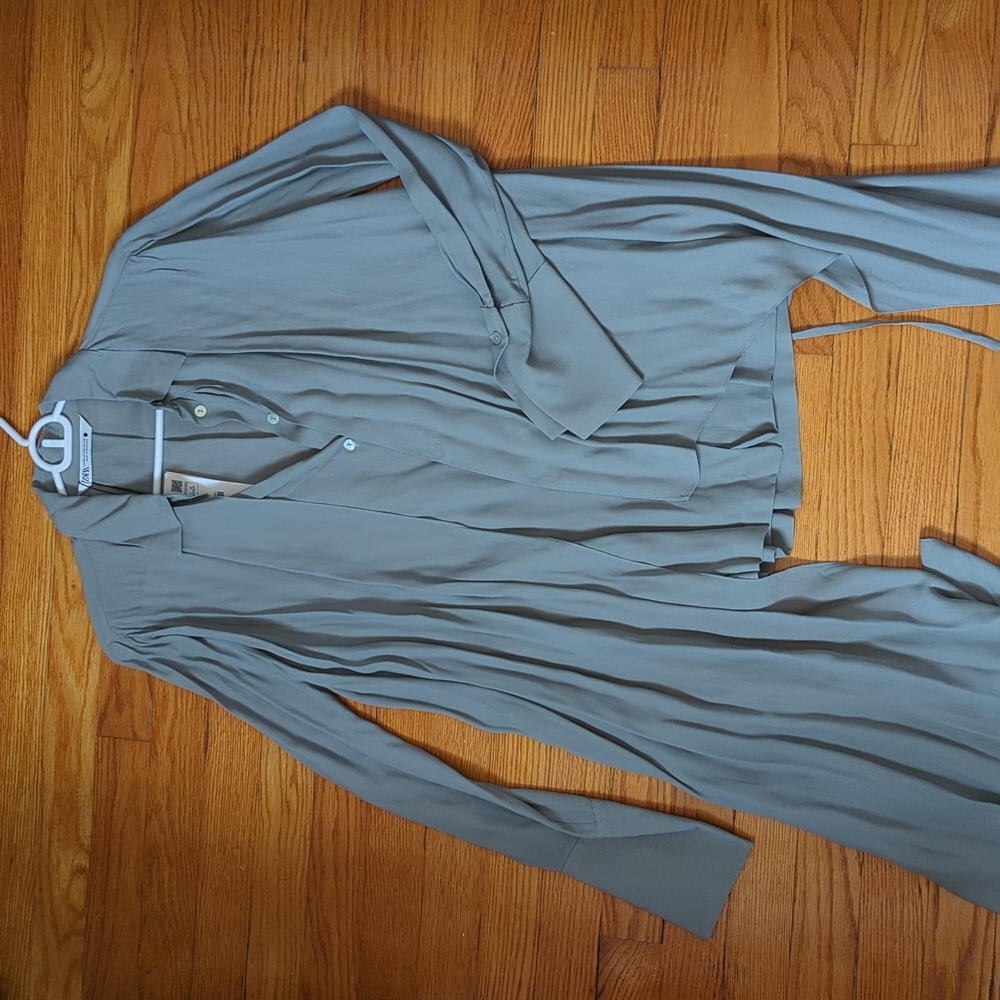 Zara grey asymmetric button down shirt, US4/S, NWT
